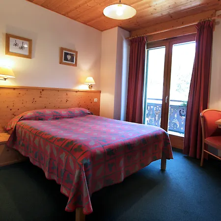 Neve Hotel
