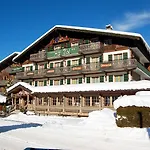 ホテル Neve モルジヌ